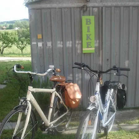 Dea לינה וארוחת בוקר